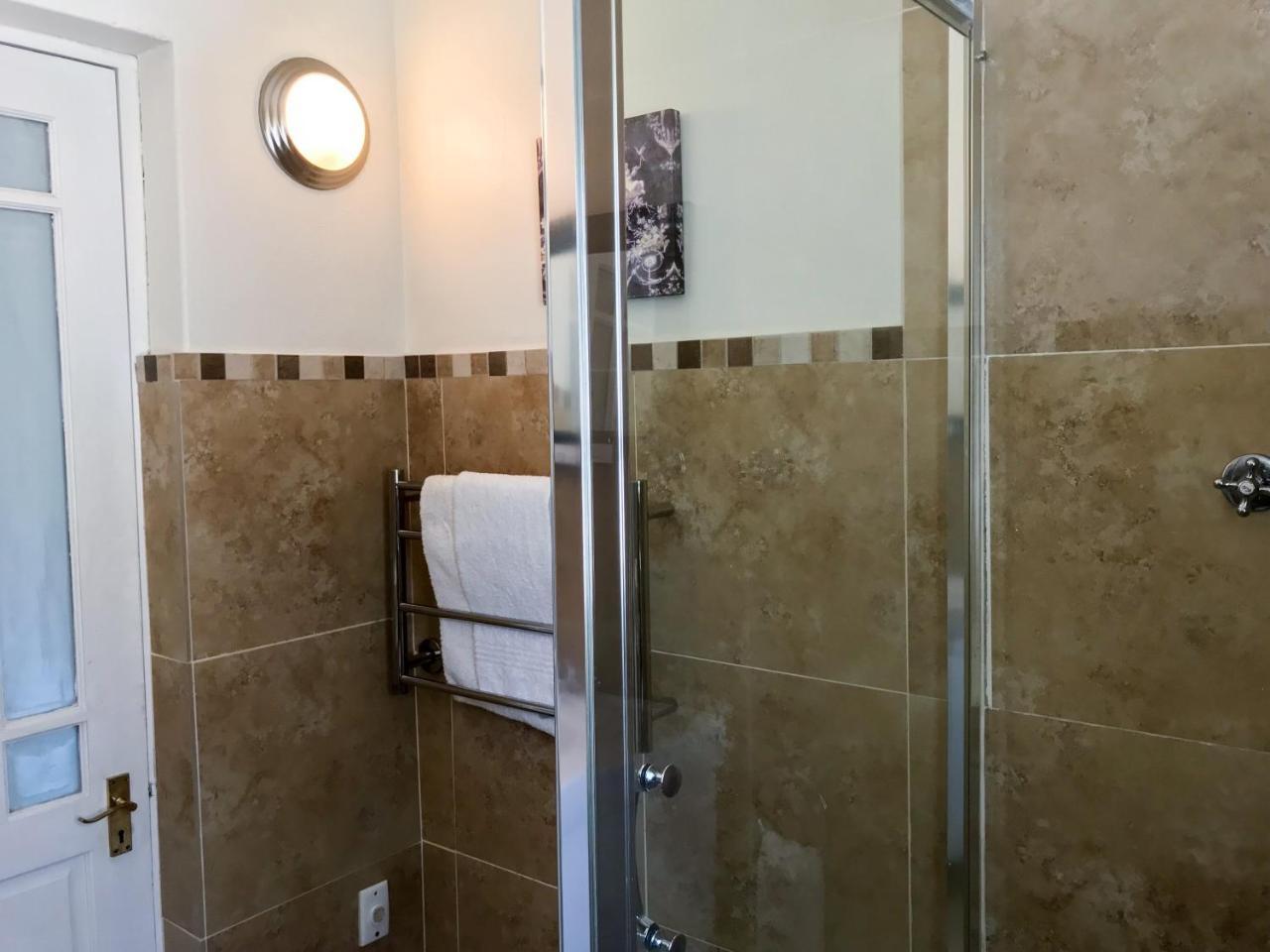 Avatara Bed & Breakfast ケープタウン エクステリア 写真